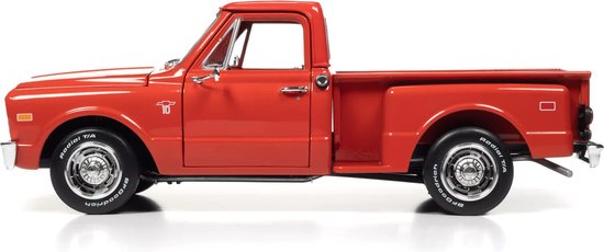 1968 Chevrolet C10 Stepside modelauto 1:18 Autoworld van Autoworld