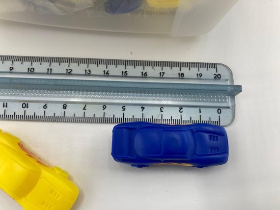 50 Mini auto's in bakje, blauw geel van Toi-Toys.