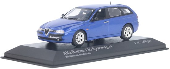 Alfa Romeo 156 Sportwagon Minichamps Modelauto 1:43 2001 430120715 Schaalmodel van Minichamps