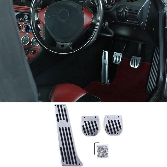 Aluminium Pedaal Set - Sport Pedaal Covers - Auto Rijden Verbeteren - Speciaal Ingewerkte Rubber Inzetstukken - 1 Complete Set van Merkloos