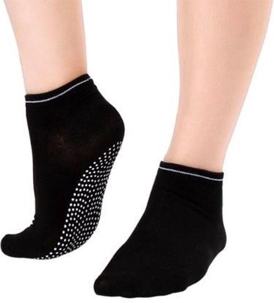 Anti slip yoga sokken zwart - maar ook voor pilates of piloxing! van LaLoa