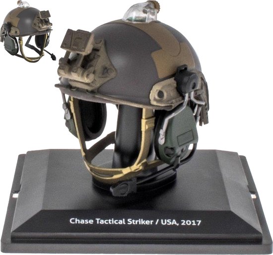 ATLAS Historical Military Helmets   Chase Tactical Striker USA 2017 schaalmodel 1:5 van Atlas
