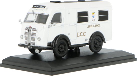 Austin K8 L.C.C. Ambulance Oxford Modelauto 1:43 AK007 Schaalmodel van Oxford