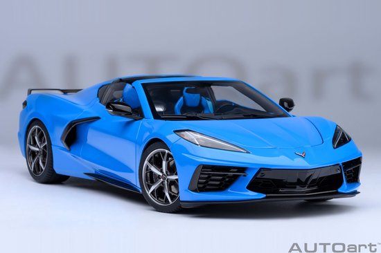 AUTOart 1/18 Chevrolet Corvette C8 Stingray Z51, Rapid Blue van AUTOart