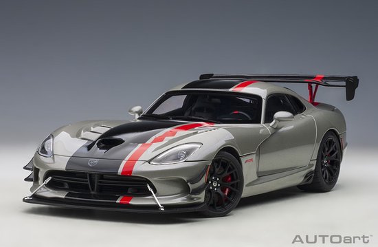 AUTOart 1/18 Dodge Viper ACR - 2017, Billet Silver metallic / black van AUTOart
