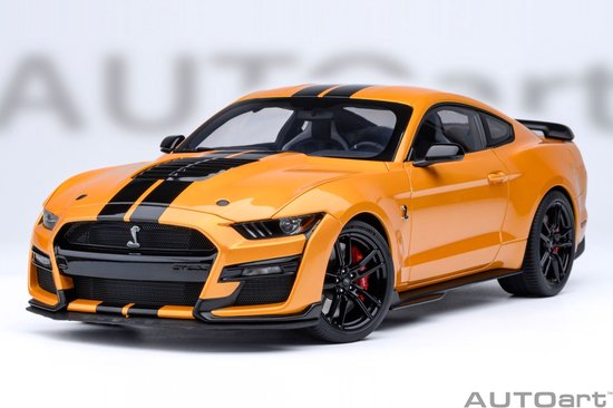 AUTOart 1/18 Ford Mustang Shelby GT500, Cyber Orange van Merkloos