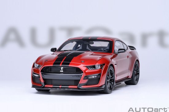AUTOart 1/18 Ford Mustang Shelby GT500, Rapid Red van Merkloos