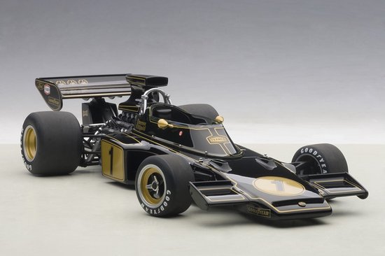 AUTOart 1/18 Lotus 72 E - 1973 #1 Fittipaldi van AUTOart