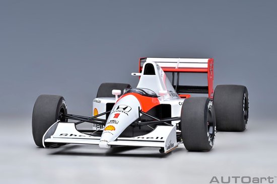 AUTOart 1/18 McLaren Honda MP4/6 - 1991 #1 Ayrton Senna, zonder McLaren logo *Limited Edition 1/1.000* van Merkloos