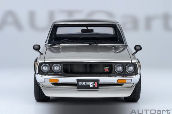 AUTOart 1/18 Nissan Skyline 2000 GT-R (KPGC110) Tuned - Silver van AUTOart