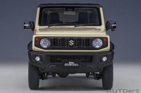 AUTOart 1/18 Suzuki Jimny Sierra (JB74), Chiffon Ivory metallic with Black roof van AUTOart