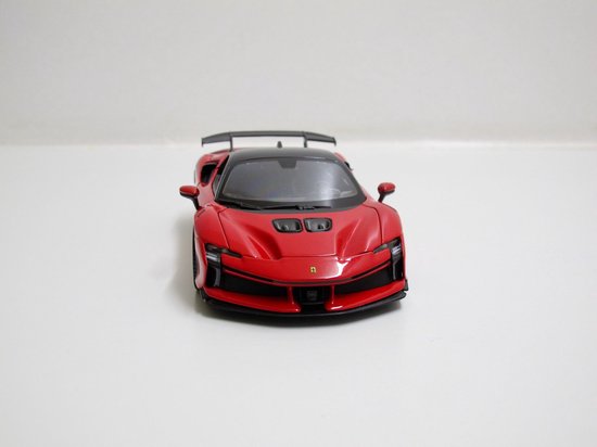 Bburago 1/24 Ferrari SF90 XX Stradale van Merkloos
