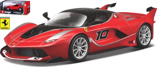 Bburago  FERRARI FXX-K rood/wit schaalmodel 1:24 van Merkloos