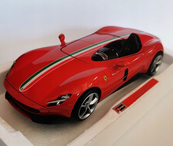 Bburago Ferrari Monza SP1 1:18 Modelauto - Signature-serie van Bburago