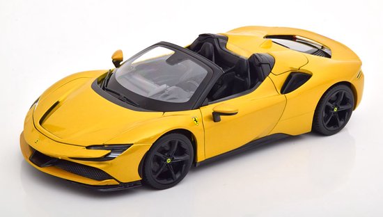 Bburago Ferrari SF90 Stradale Hybrid Spider 2022 modelauto schaalmodel 1:18 goud van Bburago
