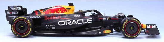Bburago modelauto Max Verstappen RB19 Abu Dhabi 2023 1:18 van Bburago