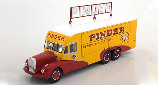 Bernard 28 Circus Pinder Truck 1:43 van Altaya