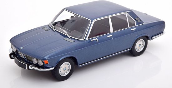BMW 2500 1968 - 1:18 - Minichamps van BMW