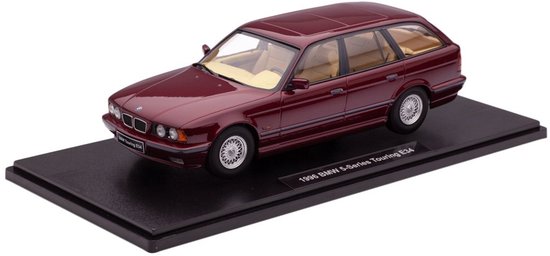 BMW 5-Series Touring E34 1996 - 1:18 - Triple 9 Collection van Merkloos