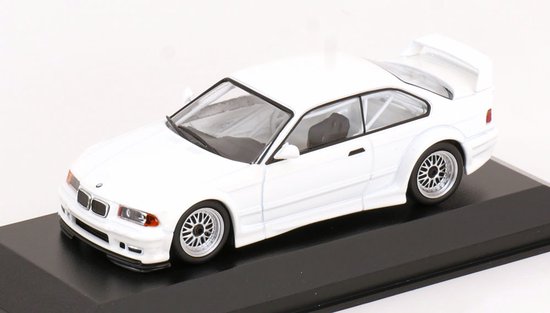 BMW M3 GTR (E36) 1993 - 1:43 - MaXichamps van Merkloos