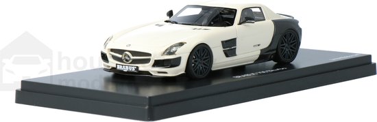 Brabus 700 Biturbo, wit van BRA