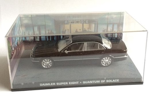 Daimler Super Eight Zwart Quantum of Solace 1-43 van Minichamps
