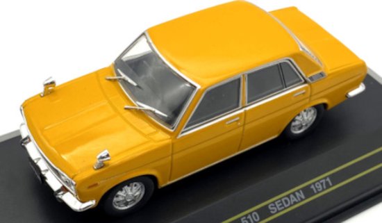 Datsun 510 Sedan 1971 Donker Geel - Model 1/43 - First:43 van Datsun