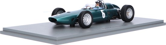 De 1:18 Diecast Modelauto van de BRM P57 #6 Winnaar van de GP van Monaco van 1963. De rijder was G. Hill. De fabrikant van het schaalmodel is Spark. Dit model is alleen online verkrijgbaar. van Spark