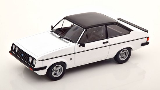 De 1:18 Diecast Modelcar van de Ford Escort MKII RS 2000 in White. De fabrikant van dit schaalmodel is MCG. van MCG