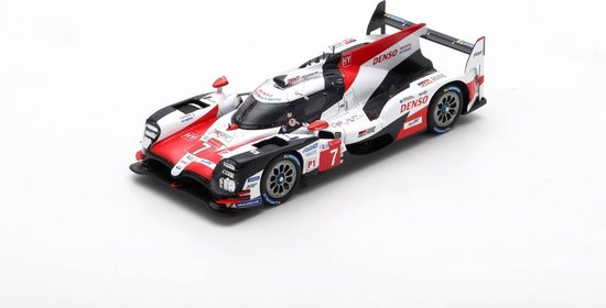 De 1:43 Diecast-modelauto van de Toyota TS050 Hybrid -Toyota Gazoo Racing #7 die 2e eindigde in de 24H Lemans 2018. De chauffeurs waren M. Conway / K. Kobayashi en JM Lopez. De fabrikant van het schaalmodel is Spark. van Spark