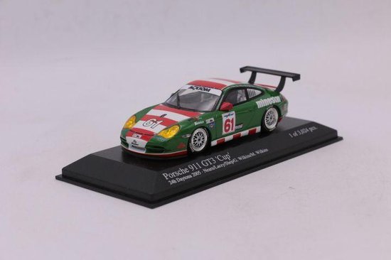 De 1:43 Diecast Modelcar van de Porsche 911 GT3 Cup # 61 van de 24H Daytona 2005.De rijders waren Nearn / Lacey / Shep en G. Wilkins.This schaalmodel is beperkt door 3024pcs. De fabrikant is Minichamps. van Minichamps