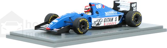 De 1:43 Diecast Modelcar van een Ligier JS39B #25 van de Europese GP 1994.De bestuurder was Johnny Herbert.De fabrikant van het schaalmodel is Spark.Dit model is alleen online beschikbaar. van Spark