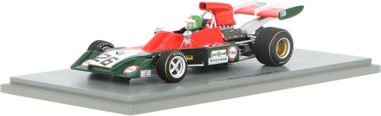 De 1:43 Modelauto van de Iso Rivolta #26 van de Gp van Frankrijk 1973. De bestuurder was Henri Pescarolo. De fabrikant van het schaalmodel is Spark.Dit model is alleen online beschikbaar. van Spark