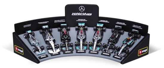 F1 Mercedes AMG deluxe cadeau set met display standaard 1:43 raceauto speelgoed. van Merkloos