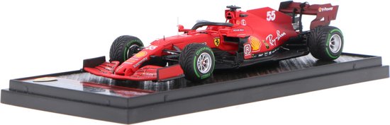 Ferrari SF21 Rain Tyres BBR Models Modelauto 1:43 2021 Carlos Sainz Scuderia Ferrari van Ferrari