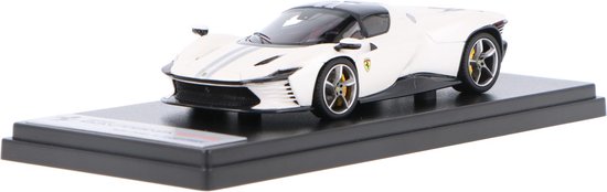 Ferrari SP3 Daytona Closed Roof Looksmart Modelauto 1:43 2022 LS535B Schaalmodel van Ferrari