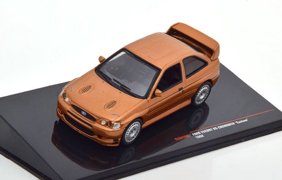 Ford Escort RS Cosworth ''Custom'' 1992 - 1:43 - IXO Models van Ford