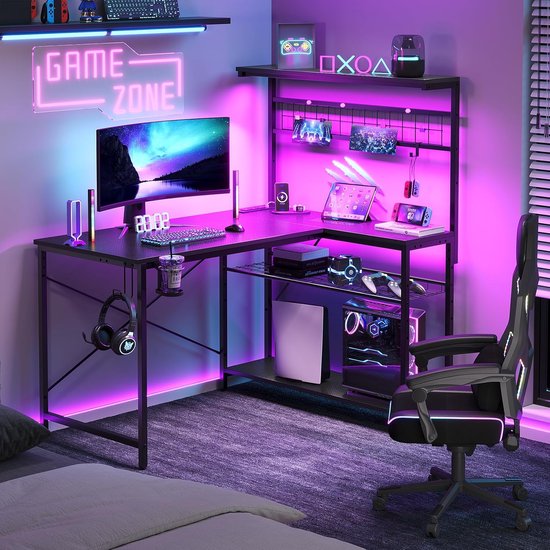 Gamingbureau met LED-verlichting en stopcontacten voor thuiskantoor