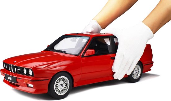 GT Spirit BMW M3 E30 Rood 1:8 LIMITED 250 oplage van Merkloos