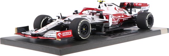 Het 1:18 Diecast-model van de Alfa Romeo C41 #99 van de GP van Abu Dhabi van 2021. De bestuurder was A. Giovinazzi. De fabrikant van het schaalmodel is Minichamps. Dit model is alleen online verkrijgbaar van Minichamps