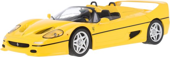 Het 1:18 Diecast model van de Ferrari F50 Cabrio van 1995 in Yellow. De fabrikant van het schaalmodel is KK Models.This model is alleen online verkrijgbaar. van Ferrari