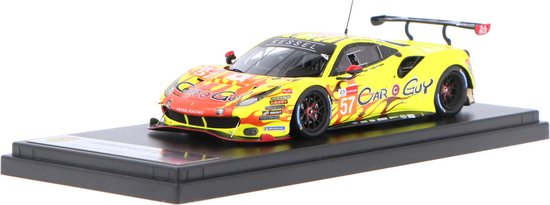 Het 1:43 Diecast model van de Ferrari 488 GTE Evo 3.9L Turbo V8 Team Kessel Racing #57 van de 24H LeMans van 2021. De coureurs waren S. Andrews / M. Jensen en T. Kimura. De fabrikant van het schaalmodel is Looksmart.Dit model is all van Looksmart