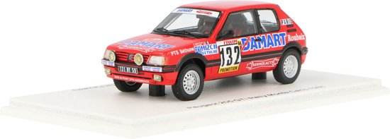 Het 1:43 Diecast model van de Peugeot 205 GTI #132 van de MonteCarlo Rally van 1986. De rijders waren F. Delecour en A.C. Pauwels. De fabrikant van het schaalmodel is Spark.Dit model is alleen online beschikbaar. van Spark