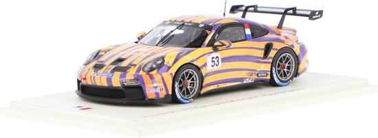 Het 1:43 Diecast-model van de Porsche 991 GT3 #53 van de Carrera Cup France in Spa van 2021. De rijder was A. Mathieu. De fabrikant van het schaalmodel is Spark. Dit model is alleen online verkrijgbaar van Spark