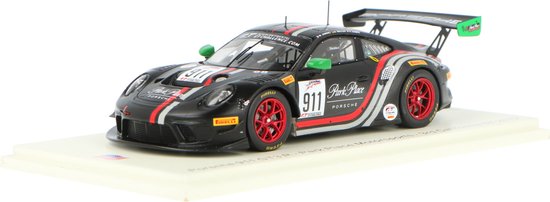 Het 1:43 Diecast-model van de Porsche 991 GT3 R Team Park Place Motorsports #911 3e van de 8H California of 2019. De coureurs waren M. Jaminet / S. Muller en R. Dumas. De fabrikant van het schaalmodel is Spark.Dit model is alleen on van Spark