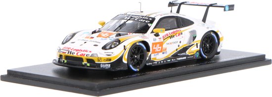 Het 1:43 Diecast-model van de Porsche 991 RSR-19 4.2L Team Project 1 #46 van de 24H LeMans van 2022. De rijders waren M. Cairoli / M. Pedersen en N. L eutwiler. De fabrikant van het schaalmodel is Spark. Dit model is alleen online v van Spark