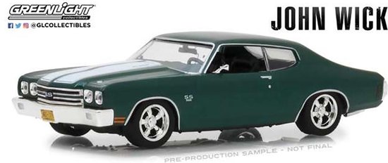 John Wick 2: 1970 Chevrolet Chevelle SS396 Green-White Stripes 1:43 Scale Vehicle van Merkloos