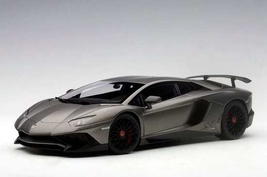 Lamborghini Aventador LP750-4 SV - 1:18 - AUTOart van Lamborghini