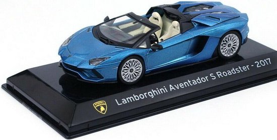 Lamborghini Aventador S Roadster Spider 2017 Blue van Lamborghini