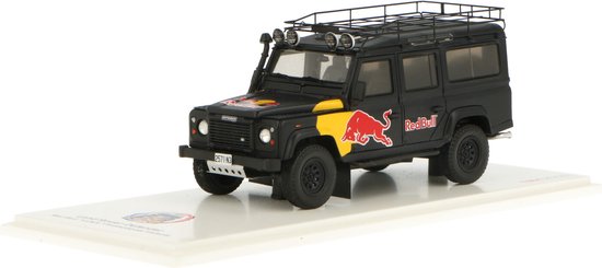 Land Rover Defender Red Bull Luka van Land Rover